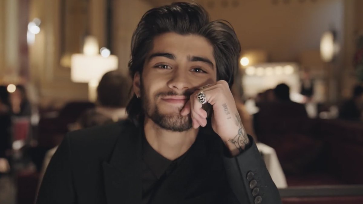 zaynforcomfort's tweet photo. this sequence of zayn malik <3 https://t.co/n9JITguEdy