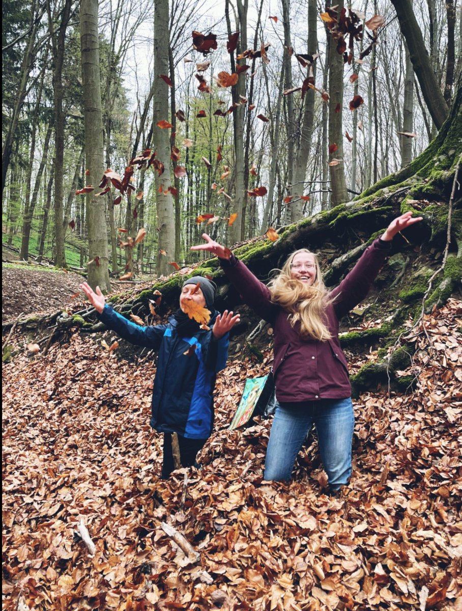 BosMyrna's tweet photo. YES! Today, we celebrated my (for now) last day at @KLIVVWien @VetmeduniVienna after an amazing time in the Rojas lab with lots of salamanders🦎. Thank you, @biobiiana, @CarolinDittrich and @christoph_leeb! 💛🖤 https://t.co/96TPPUTngL