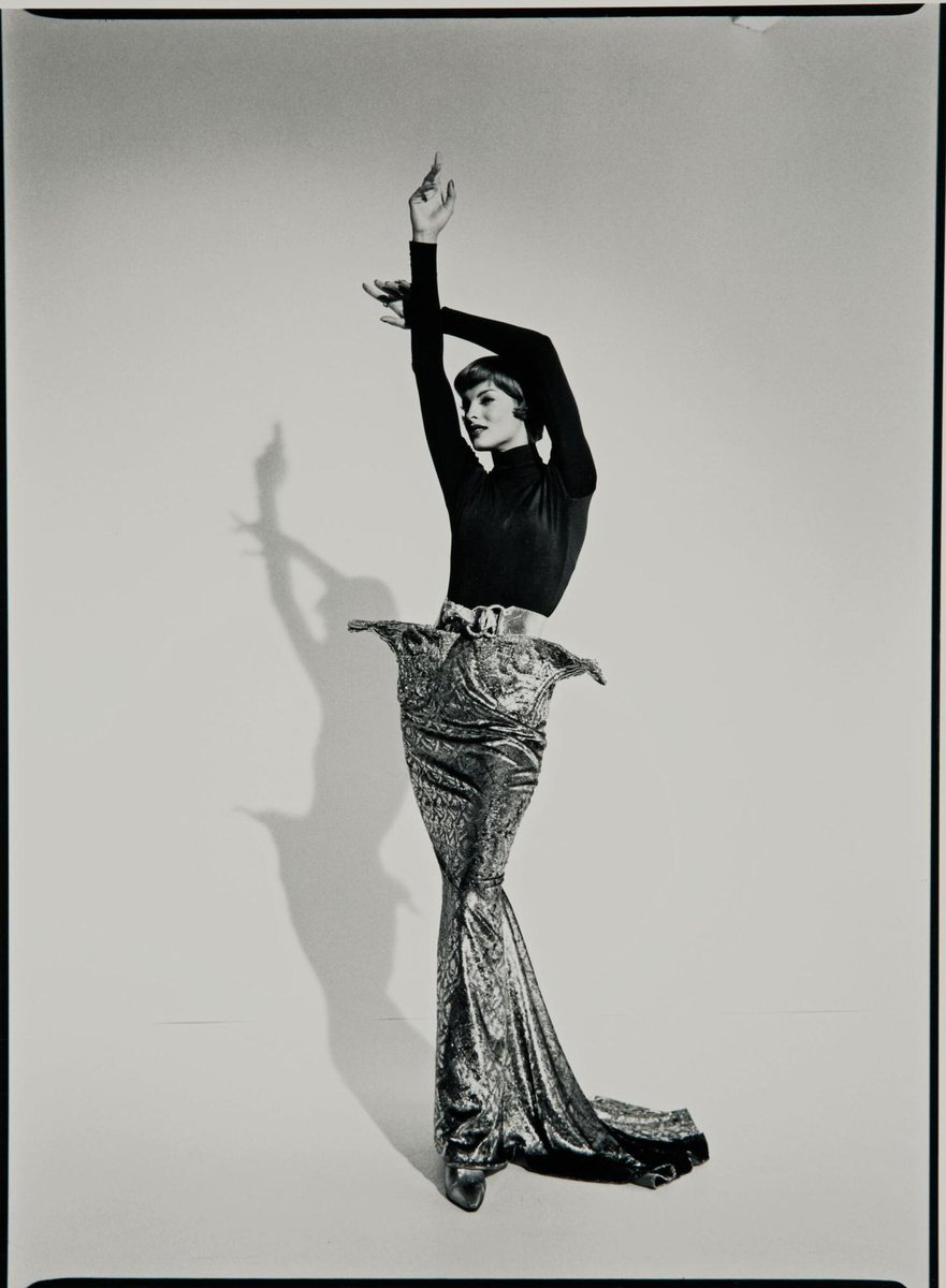 JenGuyre's tweet photo. Patrick Demarchelier’s black and white photography was always so stunning. Here are some favs… RIP to a legend. https://t.co/BmBSLZ9FW3