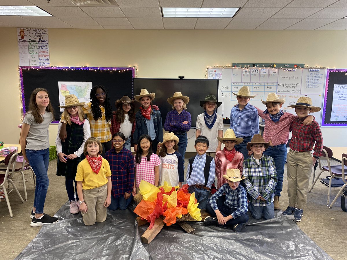 Overly4thgrade's tweet photo. Fourth Grade had a fun time celebrating the end of an awesome journey along the Oregon Trail! #trinitylearns https://t.co/Mc5Q8fqdYi