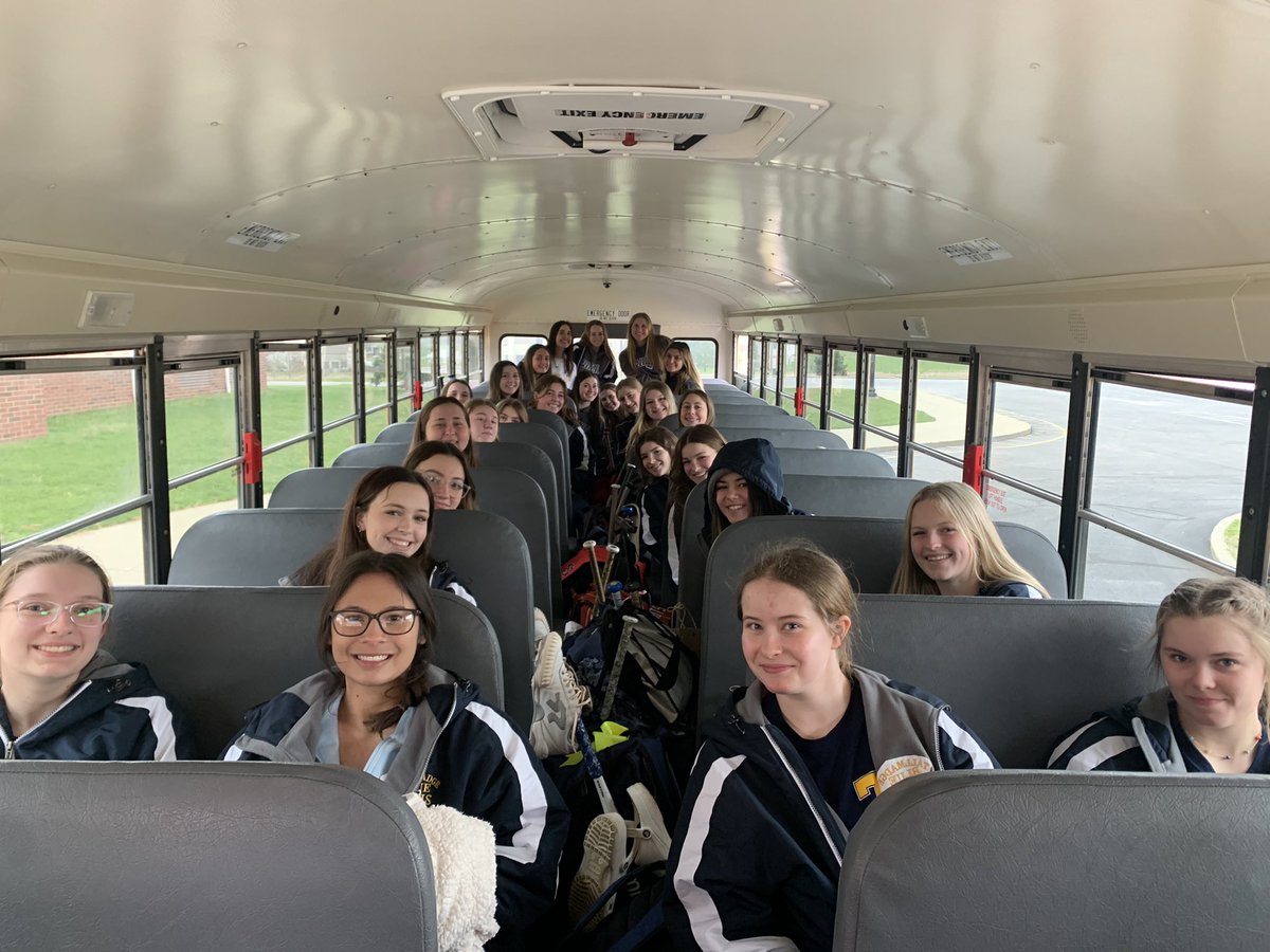 Tallmadge_sball's tweet photo. THS Softball Columbus Trip #1! 🥎😊 https://t.co/Bg9mwqOVVP
