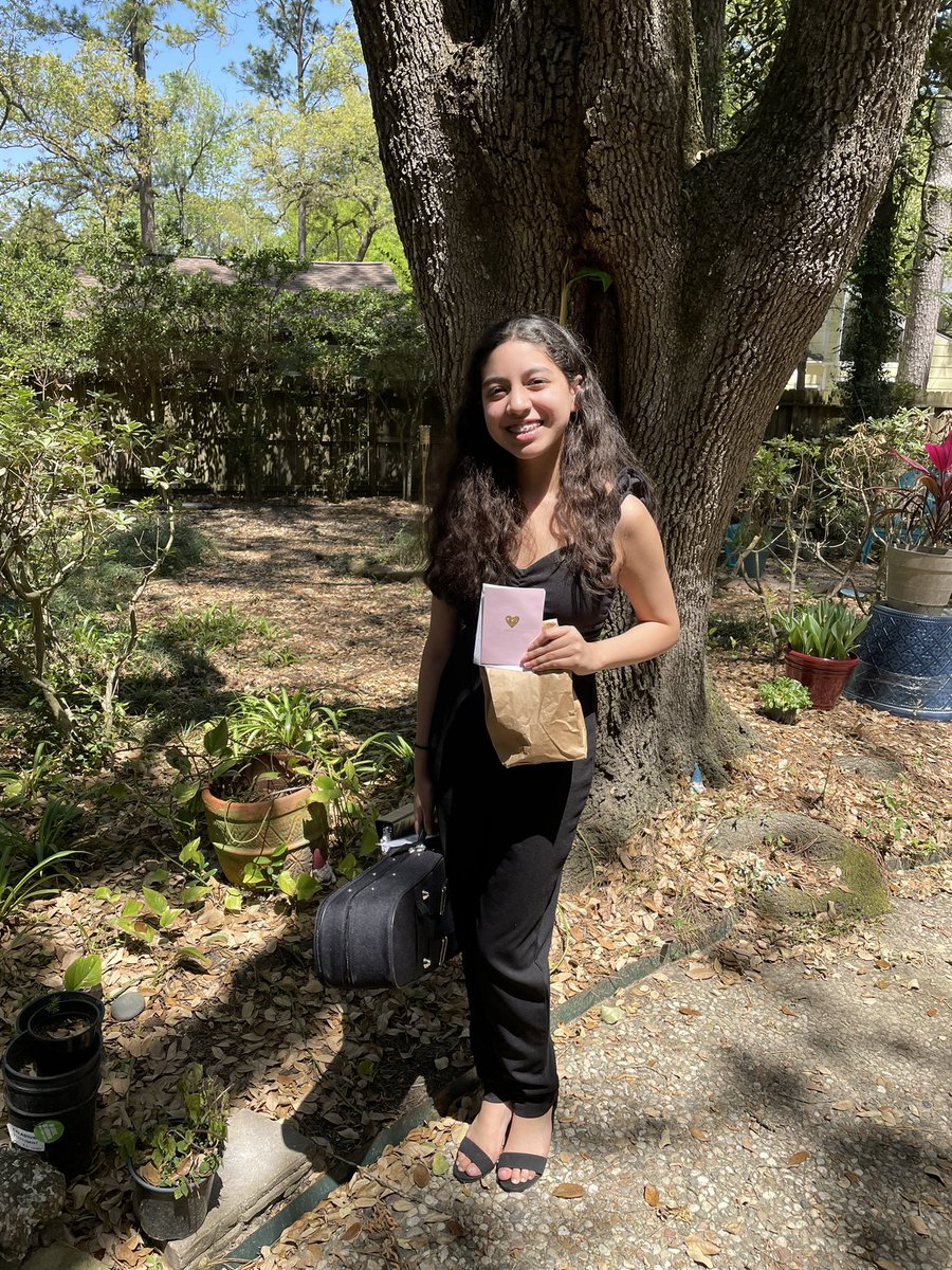 Veronica Pena-Laijas tweet media