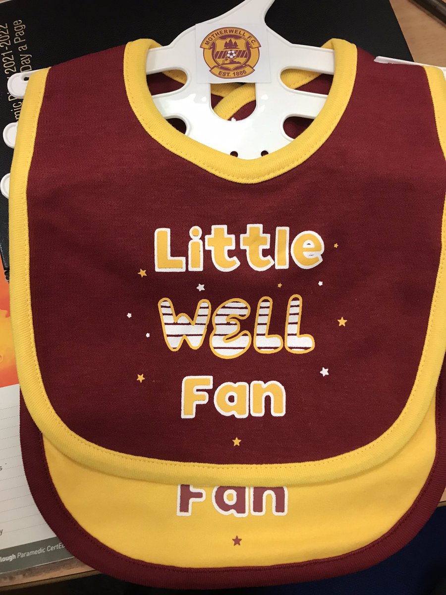 Mr_MurphyPE's tweet image. It has been a pleasure to have Mr Burnett in @CoatbridgeHigh @CoatbridgePE this term. An outstanding placement &amp;amp; I know he will be an asset to the profession! Committed to all aspects of being a PE Teacher &amp;amp; very thoughtful gift from him for Baby Murphy due soon!👀#TopTeacher #PE