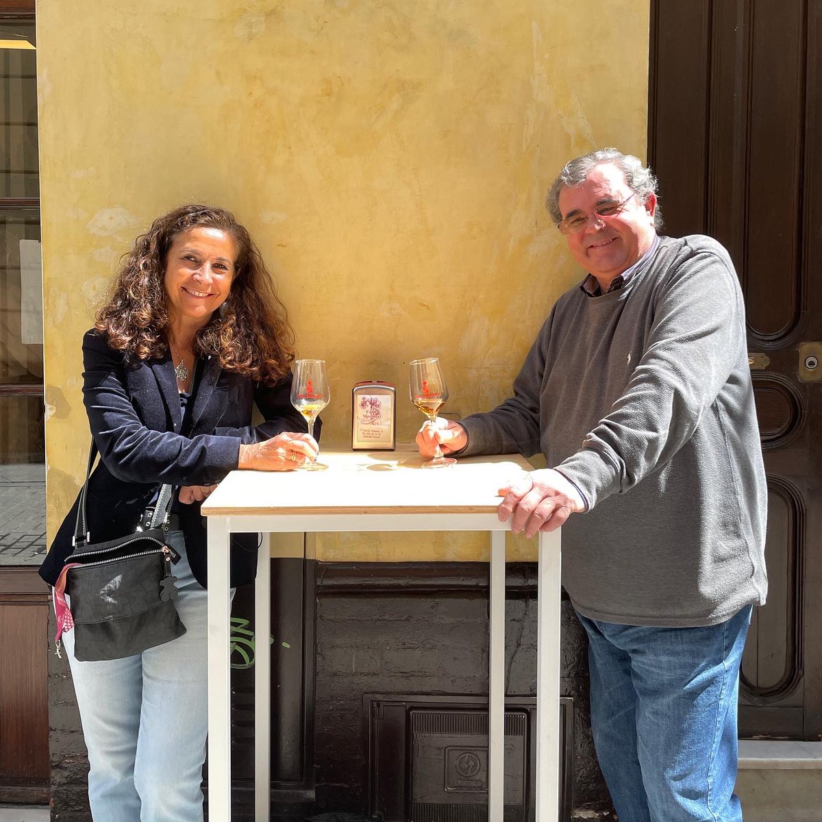 SevillaTapas's tweet photo. Two of my favourite people 🥰
Reyes @RemogarReyes and Juan Carlos, los jefes @casamoralessev1 #sevilla #tapas #tapasbars #sevillatapas https://t.co/3bSZ1Ptt9X