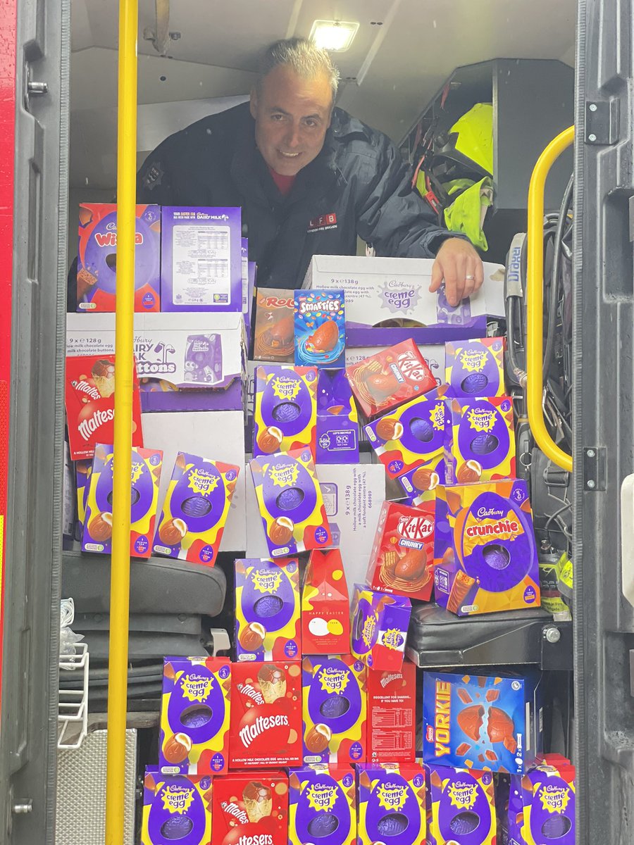 Hundreds of Easter eggs donated by generous members of the community and #Tesco fill a local fire engine in Sutton! All eggs to be distributed to those in need locally. There’s power in community 🦾 #firebrigade <a href="/LFBSutton/">LFB Sutton</a> #ShareTheMiracle #easter2022