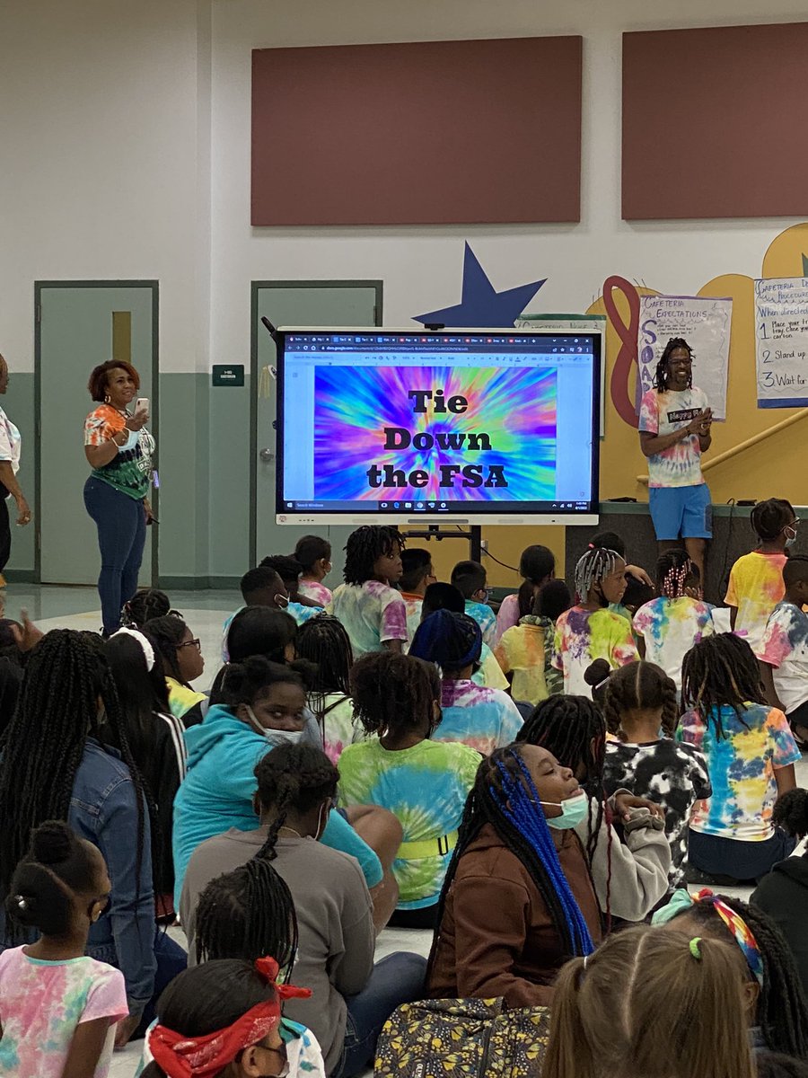 iTeach_JGS's tweet photo. If you’ve never party hopped at elementary schools you haven’t lived 🥳💃🏾🎶 What a wonderful day celebrating with students and staff throughout Riviera Beach. These students are ready to show what they know on the FSA! @NorthRegionELA @PrinGranger @McKnight_WRES @Lincoln_Porter https://t.co/8MqJaUqmUs