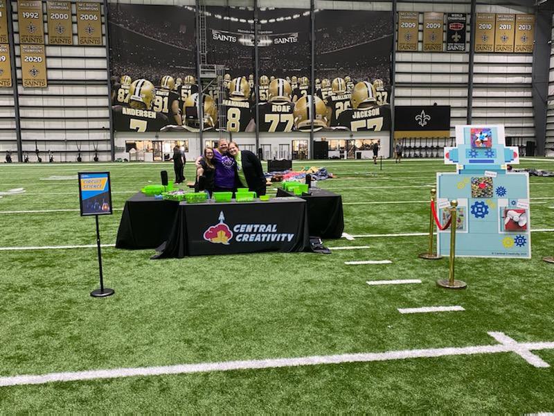 CntrlCre8ivity's tweet photo. Part of our team was in New Orleans at the STEM Fair today (@GNOSTEM) enjoying so much hands-on STEM fun alongside the New Orleans Saints and the New Orleans Pelicans!
#STEMfair #nba #nfl #new #gnostem #neworleanssaints #neworleanspelicans #centralcreativity https://t.co/BiwyHk4yhg
