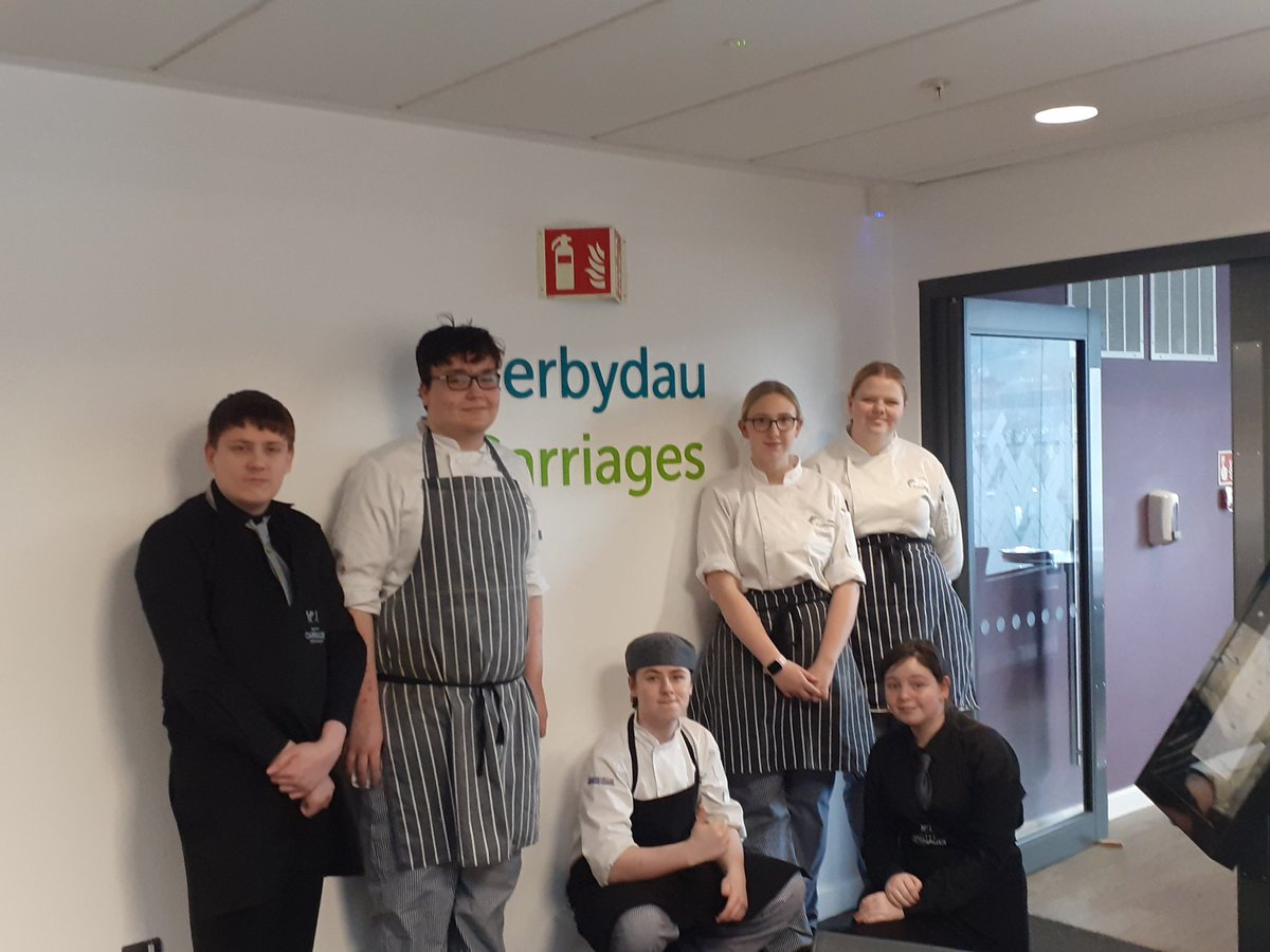 FuturesCymoedd's tweet photo. Amazing food &amp; service today provided by @ColegyCymoedd  Aberdare Campus Professional Cookery learners. If you fancy a wonderful meal at a VERY reasonable price Carriages Resturant is the place to go. 👌👏👏 https://t.co/973Z53PTik