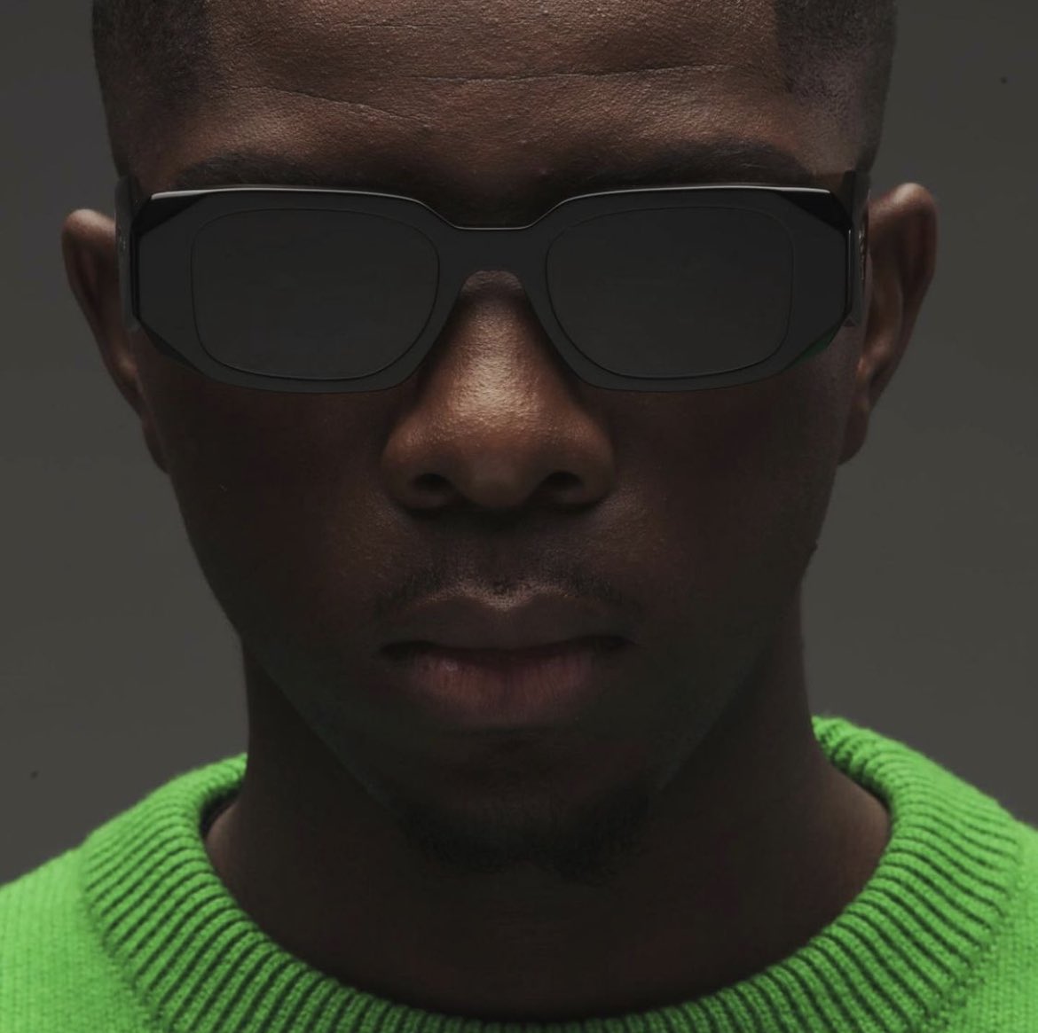 Photo shooting de <a href="/OfficielUzi/">UZI</a> by <a href="/Cleliaczs/">Clélia Cazals</a> 
👓: <a href="/MaisonLunetier/">La Maison du Lunetier 🕶</a>