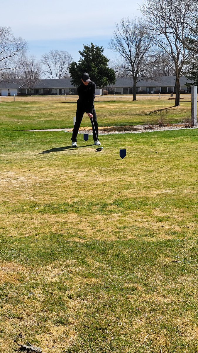Islander Brandon Fox teeing off the 1st hole at the GI Invite today at Riverside.  Good luck.