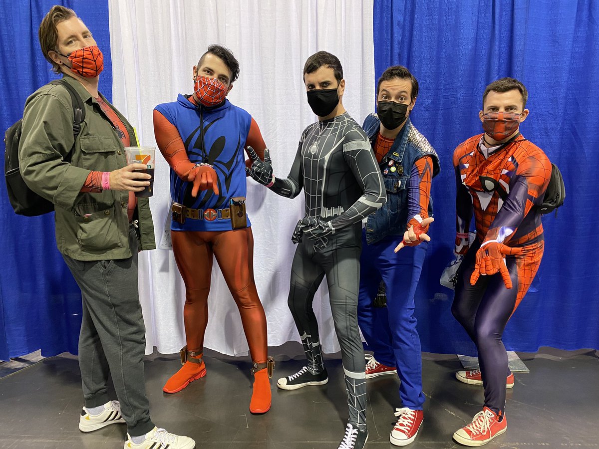 TheVillainist's tweet photo. Spidermenz #wondercon #buttz https://t.co/lNXqLey68x