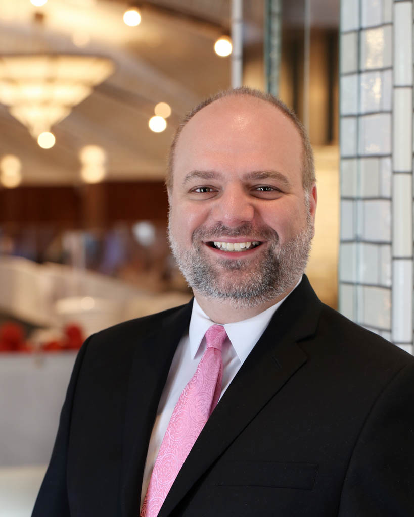 CityFishMarket's tweet photo. Joining our Buckhead Life Family back in 2007, George (our General Manager) has worked at all of our South Florida restaurants! Drop in and say hello! 😃 https://t.co/id1GJaEubq