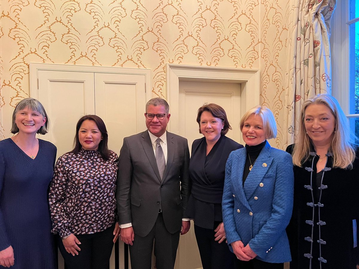 MariaMillerUK's tweet photo. Fantastic presentation from @AlokSharma_RDG on his work as President of #COP26 in #Basingstoke this evening-so proud of the crew from @RestaurantBCoT @bcot who catered this prestigious event held at Farleigh House https://t.co/sKCm9Fw98l