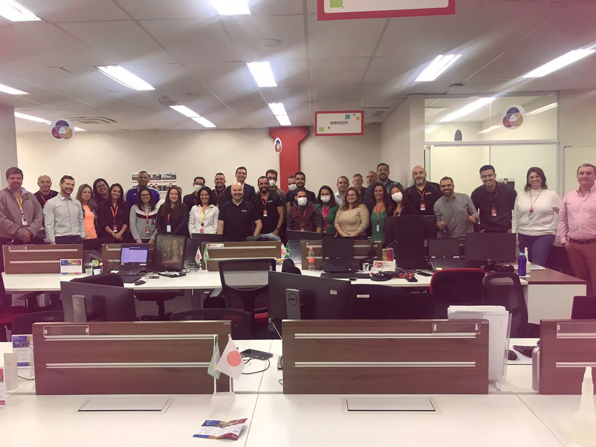 Ricoh_Brasil's tweet photo. Hoje aconteceu o Conecta mais esperado: o Feliz Ano Novo Ricoh!
O bate-papo marcou o início do novo ano fiscal.
Foi um encontro bem descontraído, onde foram apresentados resultados, planejamento e perspectivas.
#RicohWay #Ricoh #TeamWork #ConectaAsPessoas #EquipaConectaLibera https://t.co/xAmcp4iPBI