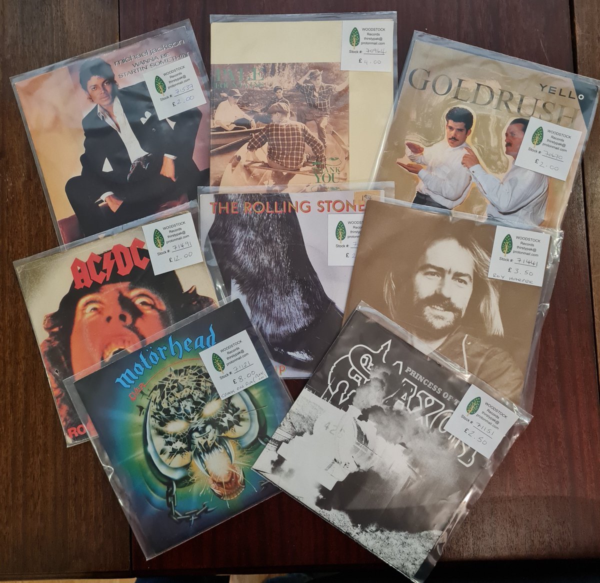 thirstypak's tweet photo. 400 7s dropped off today - something for everyone. Also 100s of quality 12s and LPs to rummage through at Not Just Vintage  (Oxton Road - Birkenhead) https://t.co/27xroJN727