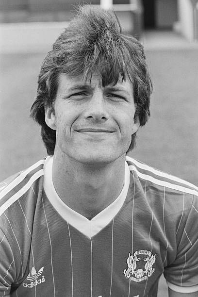 robertmdaws's tweet photo. #KeithHouchen #LOFC 1982 @leytonorientfc https://t.co/2d8AlkY5BP