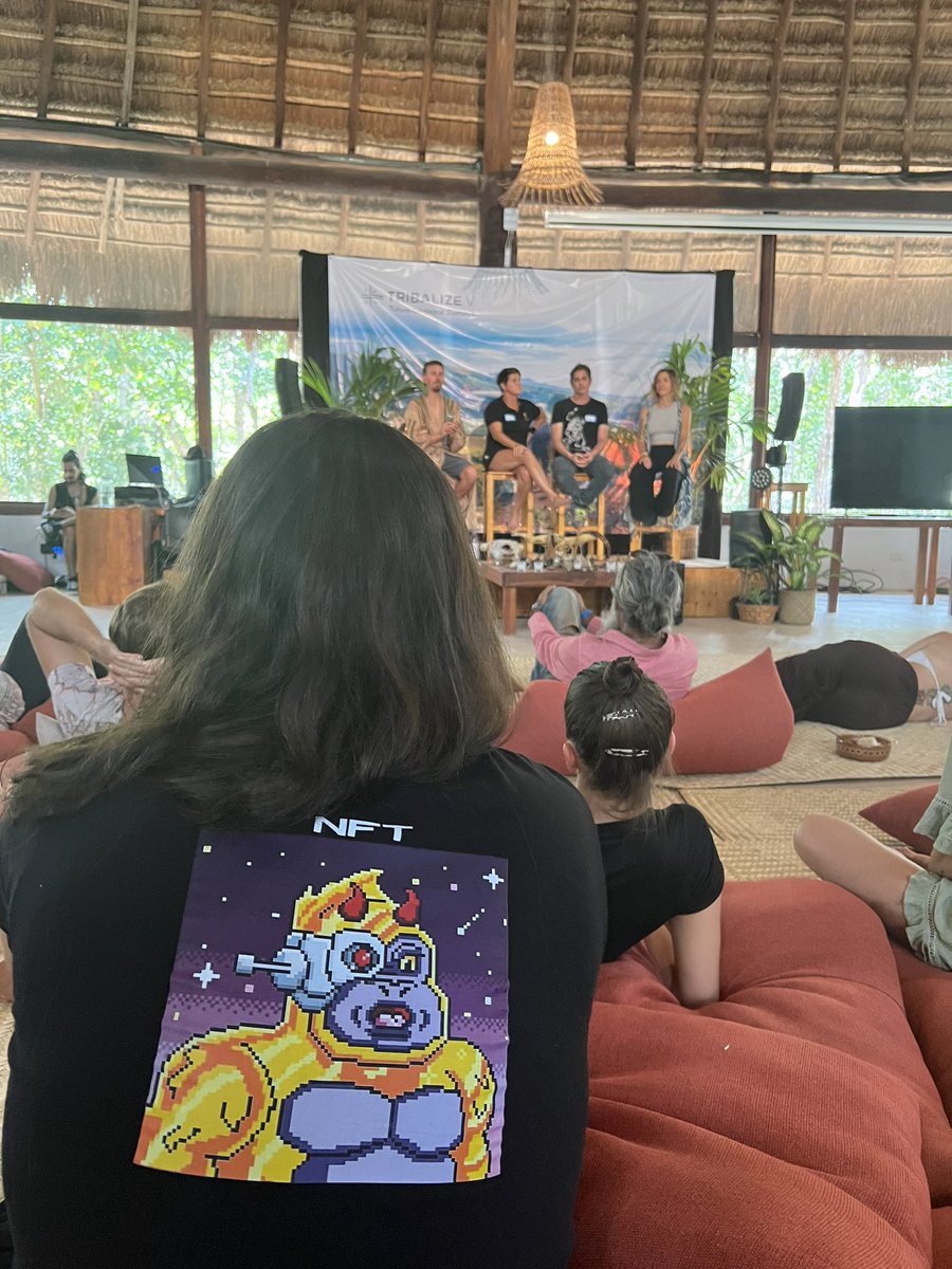 GorillaeDAO's tweet photo. We about community #BUIDLing and #HODLer experiences.. A thread! 👇🏼

@gorillaeNFT minters are now able to redeem night(s) to stay &amp; experience Tulum Raw Jungle at EKUMAL ✨🧘🏼‍♀️🍃 

$XLVA airdropped to @GorillaeNFT holders anytime… Staking to start on April 20th!! 🔥🎰🪙

(1/5) https://t.co/0t4jMRUkZT