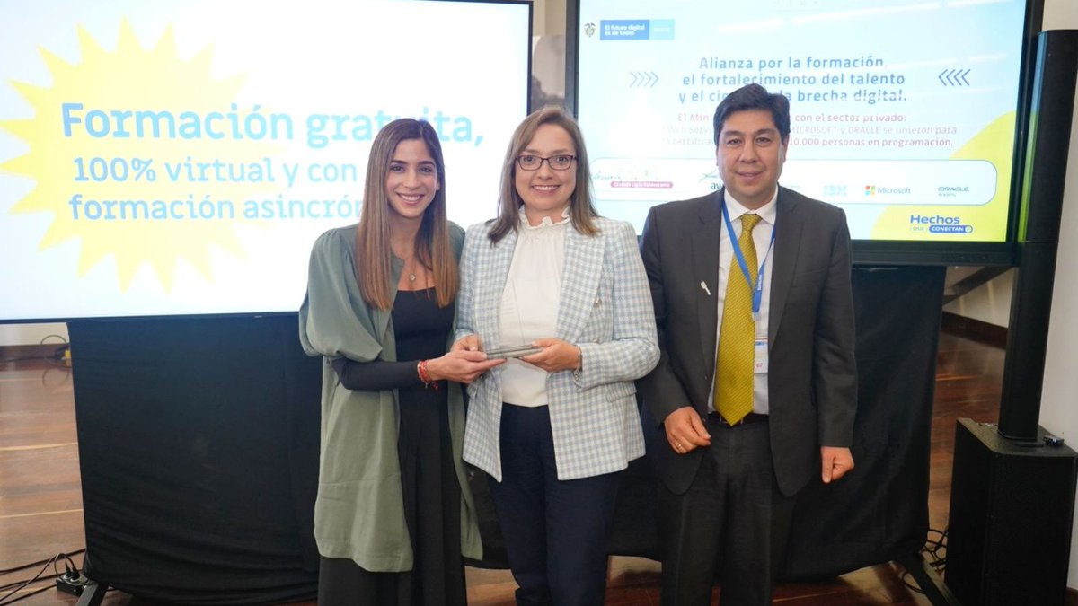 #EsConHechos | Reconocemos el compromiso de <a href="/AWSLatam/">AWS LATAM</a>, <a href="/CiscoLatam/">Cisco Latinoamérica</a>, <a href="/MSFTColombia/">kop sak</a>, @IBMLatAm y <a href="/OracleLatam/">Oracle Latinoamérica</a> en la consolidación de país más competitivo en el sector TIC; así como en el mejoramiento de la calidad de vida de los colombianos con el acceso a mejores oportunidades.
