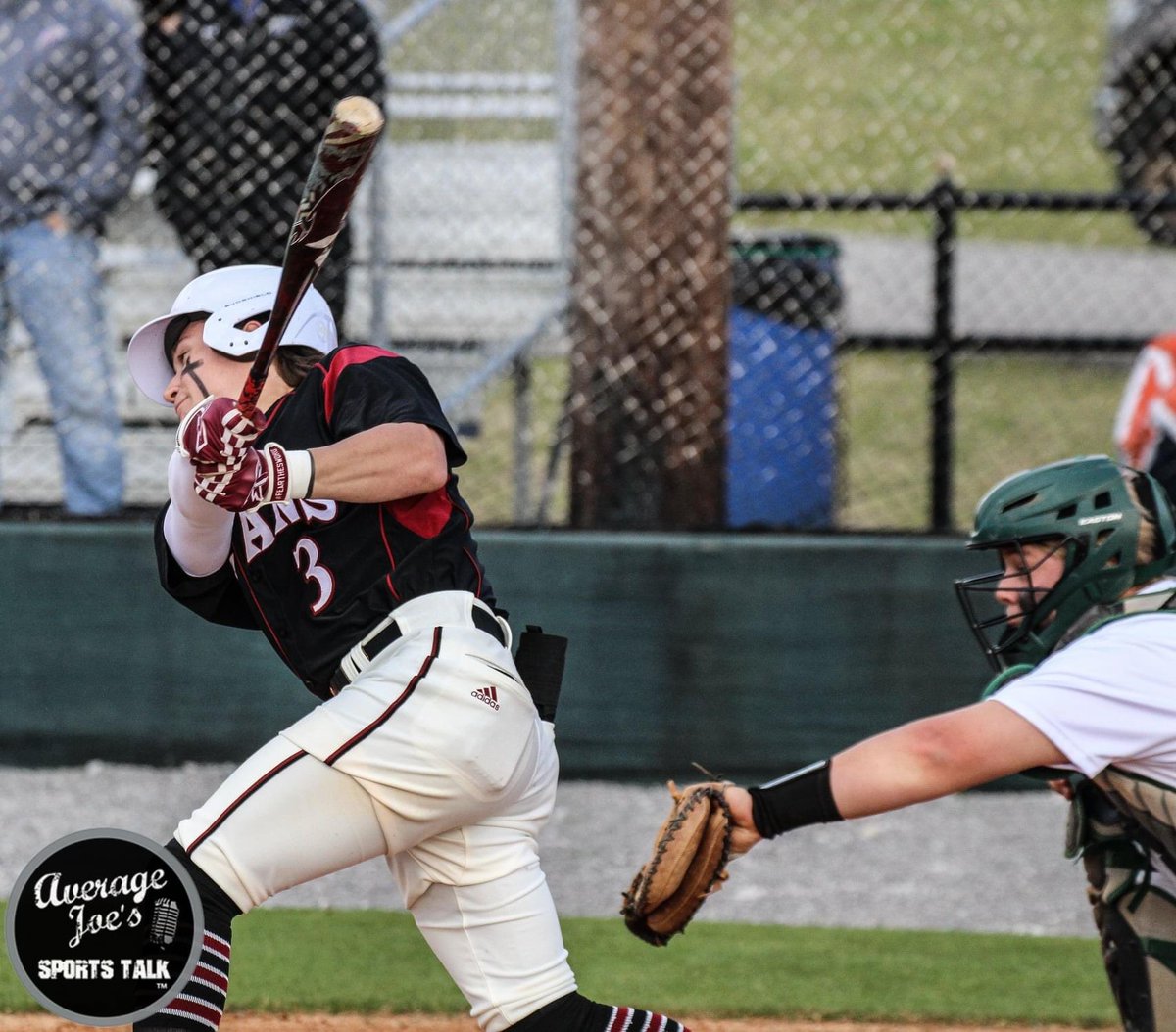 AverageJoesSpo1's tweet photo. Congratulations to Gadsden City Baseball on a huge win over 7A #6 Hoover today. The Titans won 9-3 with Junior Jordan Nowell pitching the complete game giving up 6 hits and striking out 4 Bucs batters. The Titans had 9 hits and 5 RBI’s on the day #FearTheSword @GCCityBaseball https://t.co/jJjal5bcnv