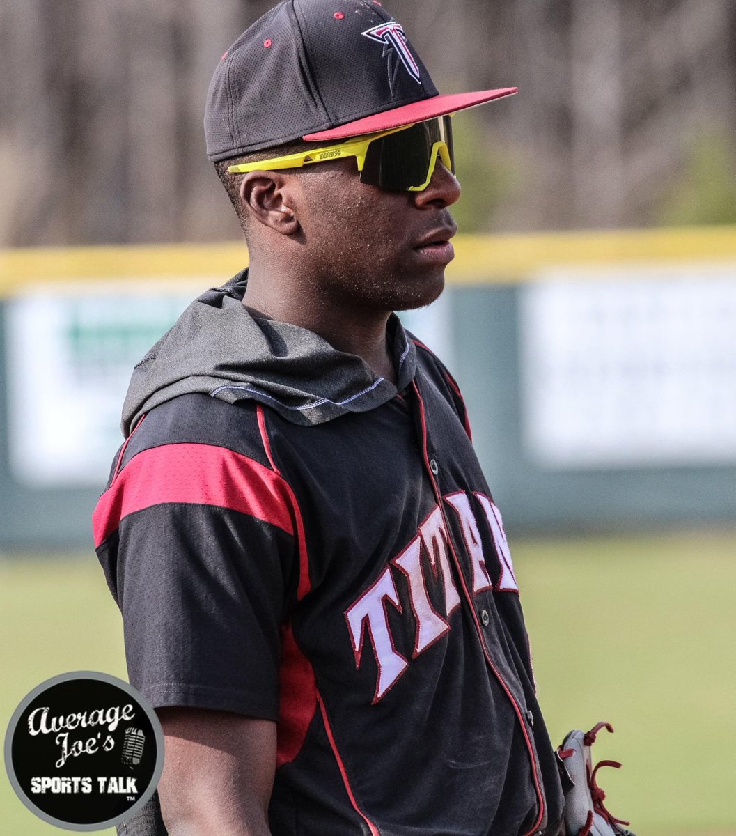 AverageJoesSpo1's tweet photo. Congratulations to Gadsden City Baseball on a huge win over 7A #6 Hoover today. The Titans won 9-3 with Junior Jordan Nowell pitching the complete game giving up 6 hits and striking out 4 Bucs batters. The Titans had 9 hits and 5 RBI’s on the day #FearTheSword @GCCityBaseball https://t.co/jJjal5bcnv