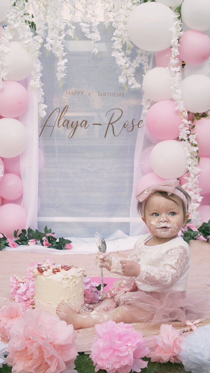 FirstYearFilms's tweet photo. The prettiest of pink set-ups for our #firstyearfilms star Alaya-Rose's cake smash 🌸💕🌸

These shoots are always a highlight with First Year Films and Alaya didn't disappoint by really getting her hands - and the rest of her - dirty!

https://t.co/IVeRCRk5Dv

@NerminaPieters https://t.co/6MdUxLNjDV