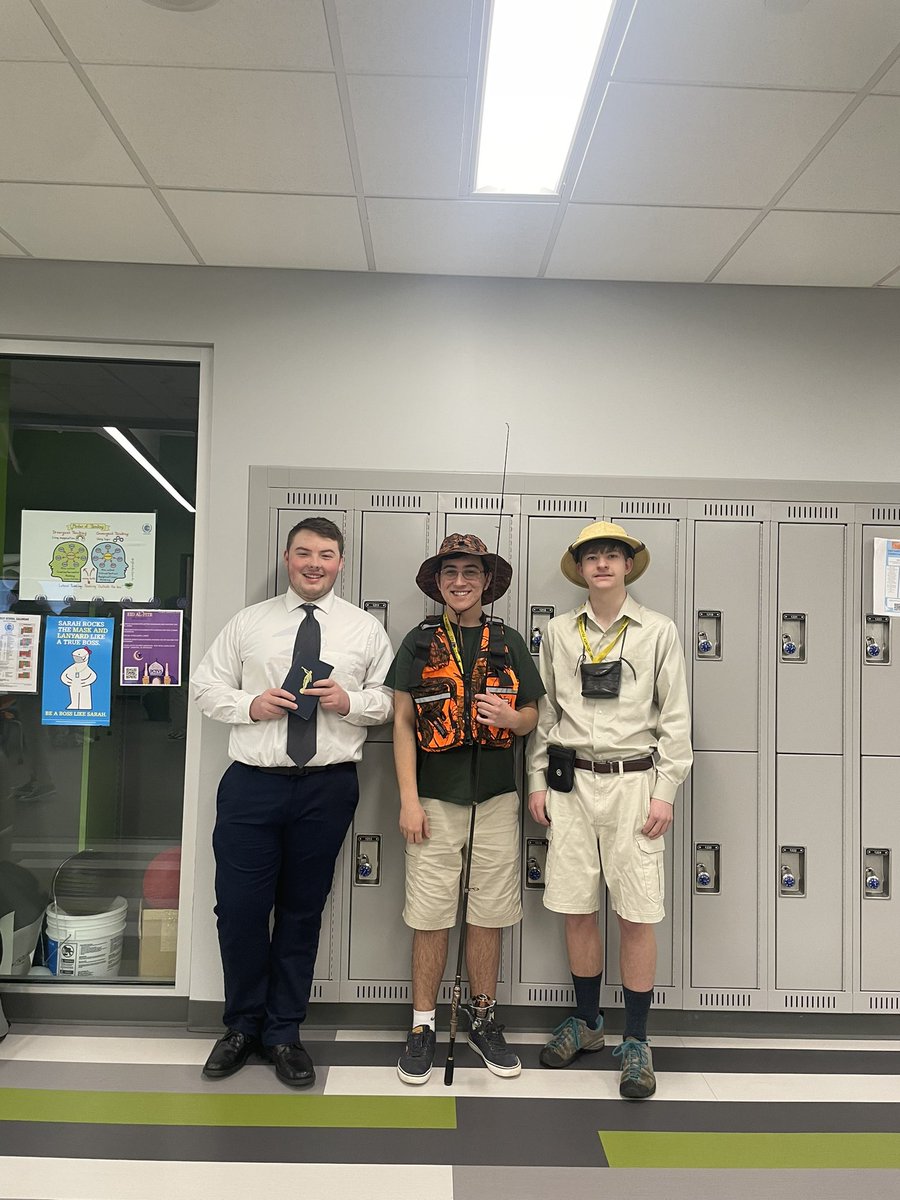 ellengianakis's tweet image. #seniorweek day ✋🏻@DcLstem 🎉 #pcti #pctvs #dclstem #Classof2022