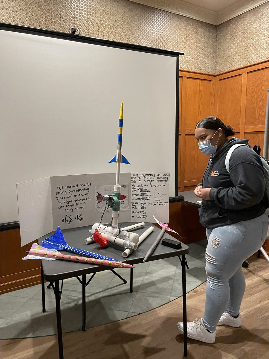 melisslaig's tweet photo. Quarter 3 Nowell Exhibition Day! #NowellExhibitions #Letsgooooo #TLE #Rocketlaunch #sustainablecities #trigonometry #womenshistory #raceandclass https://t.co/xF4KgNfacH