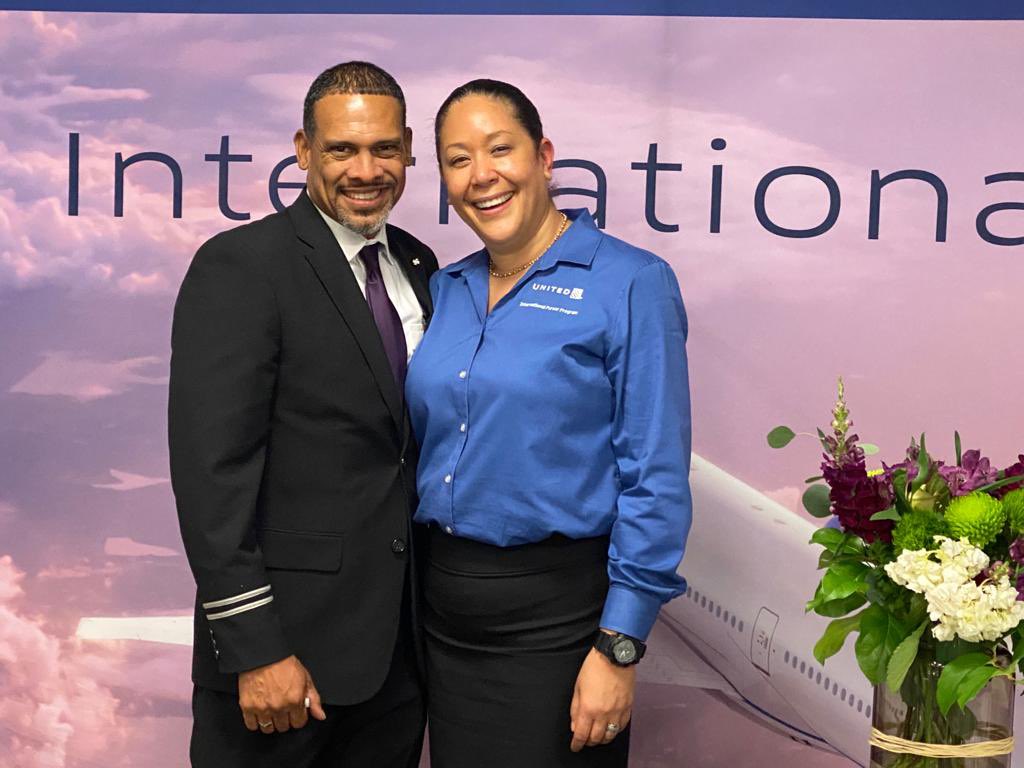 Mike_Love_UAL's tweet photo. I got my International Purser qualification back and it is time to help the Onboard Leader team make United the International carrier we deserve to be! Come fly with me!! https://t.co/LGGp1xrCXd