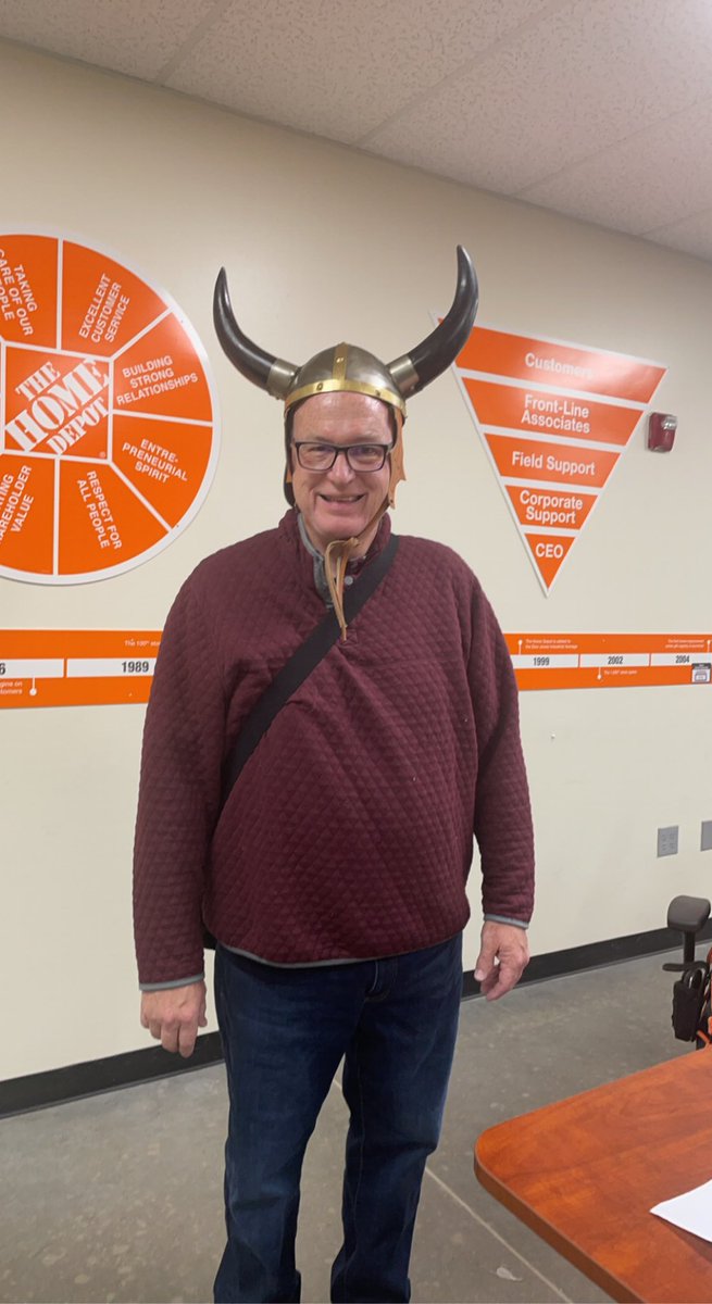 8518Celebration's tweet photo. 2022 Hat Day Winners Hugh and Raquel. https://t.co/cwzYjtzR0m