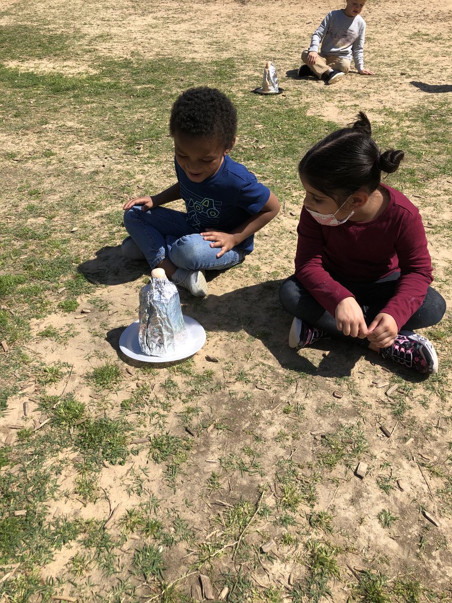 Cassandra Wolfe tweet media