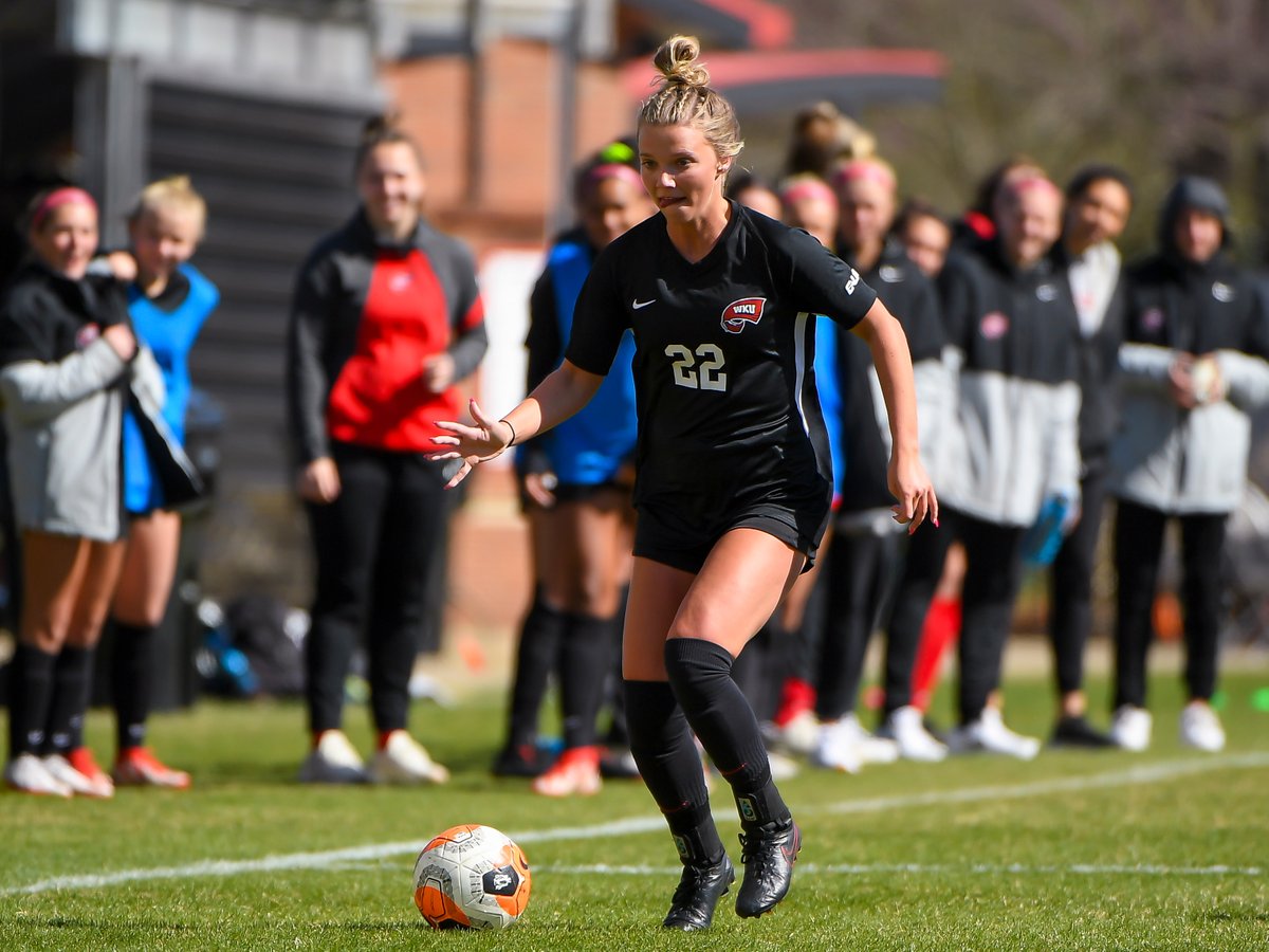 We ❤️️ seeing these two back on the field! 

#GoTops
