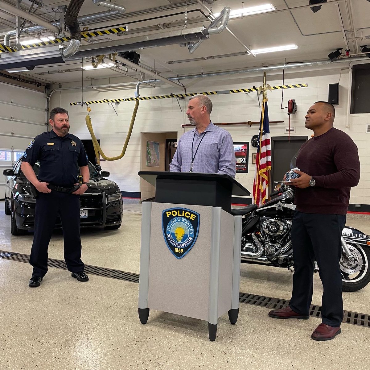 Winnetka Police tweet media