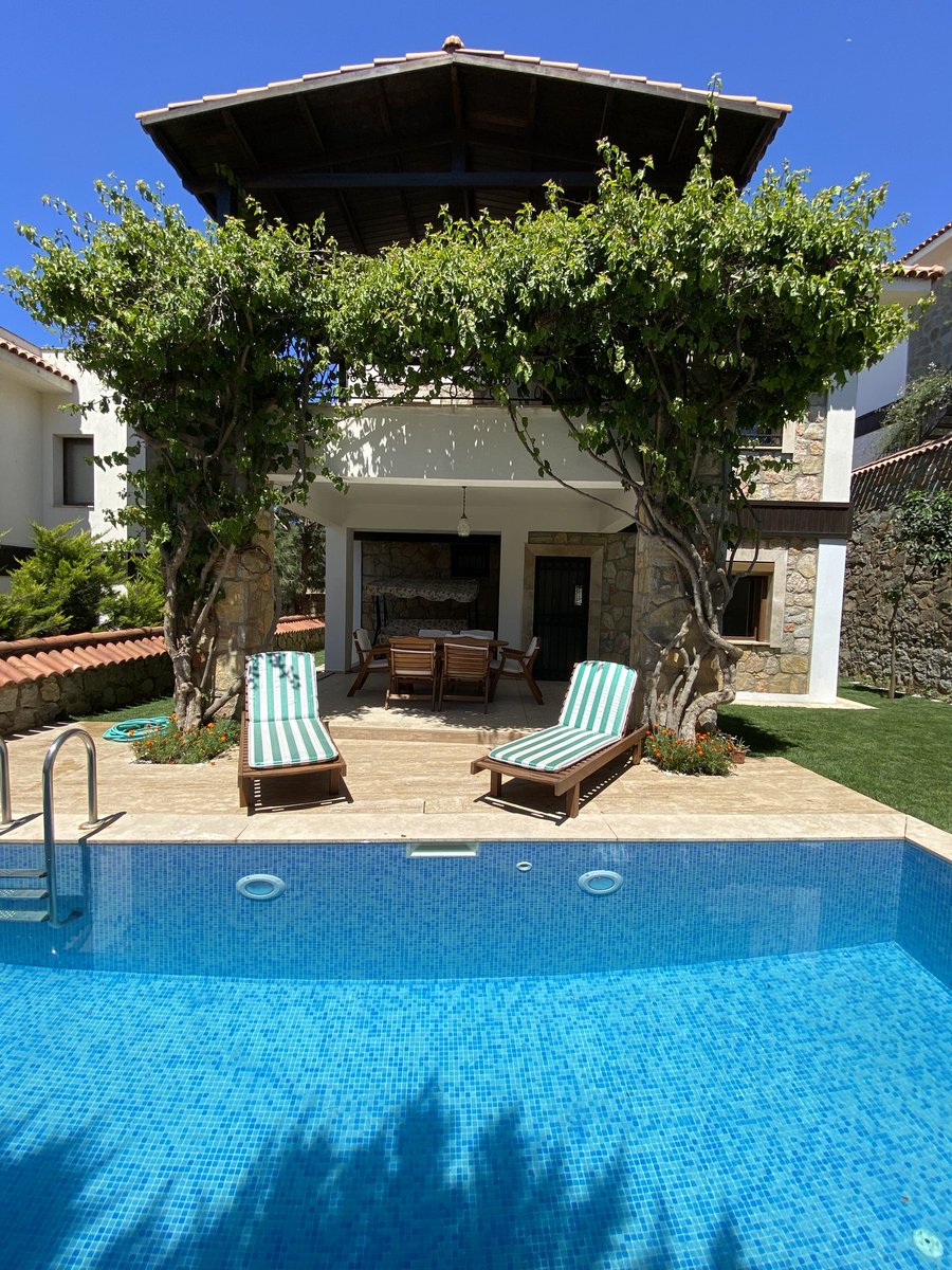 BodrumLuna's tweet photo. 📍 Bodrum | Turgutreis  LNA RSS
🏡 3+1 - Deniz Yakın - Özel Havuz 
🌐 https://t.co/TCEwTwivSk https://t.co/mHW8jVYsuS