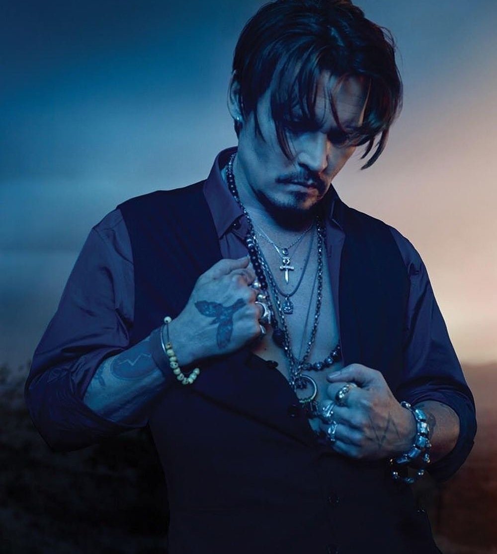 DEPPNOTIC's tweet image. johnny depp for dior is so sexy