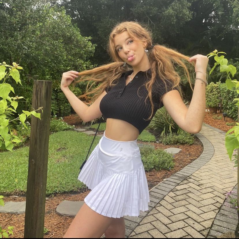 pumpforteens's tweet photo. goon for me all day i want every last drop 😍fall deeper into your addiction, you cant get enough of my tight teen body.                                                                catfish findom femdom teen sissy goon wank https://t.co/c1RAOftOVQ