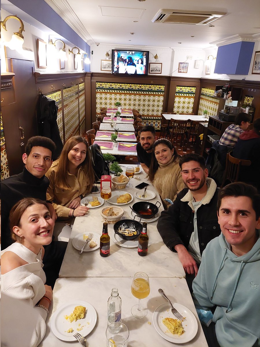 No todo va a ser trabajar, también hay que cuidar a la familia.
<a href="/aulaCM/">Aula CM - Escuela de Comunicación y Marketing</a>

#UneteALaTormenta