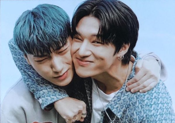 THEY ARE THE BESTEST FRENS EVER LEAVE ME ALONE 