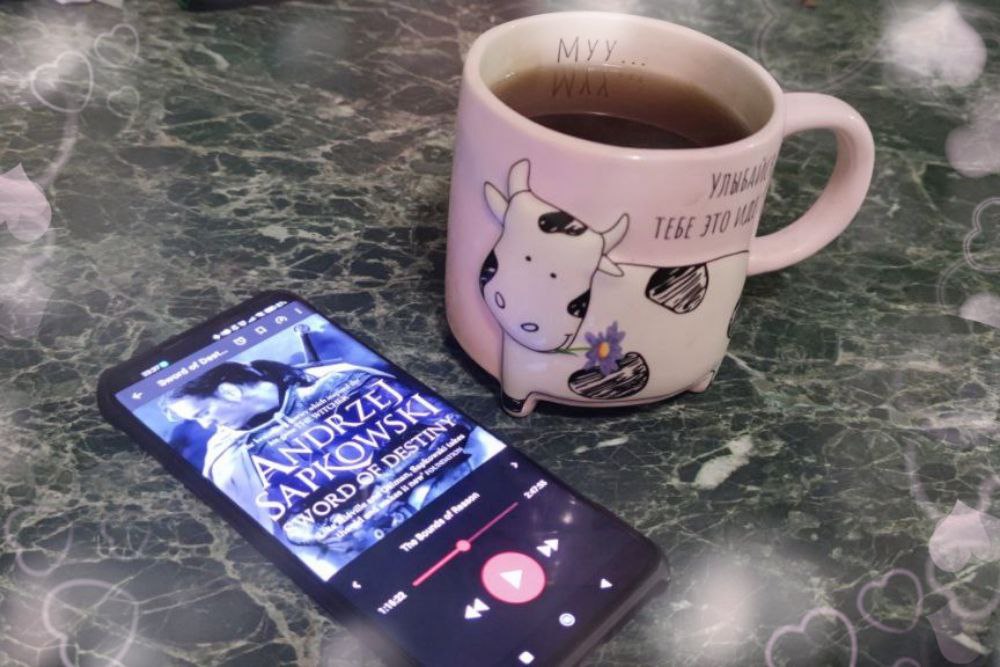 TigerWaifu's tweet photo. Companion Quest! Tea Time and a Good Book with Judy Lin #PondathonII

Objective: Share a picture of your favorite drink and the cover of your current read.

Tea + books = 💖

Listening to Sword of Destiny by Andrzej Sapkowski ! https://t.co/3kdP1cD6w2