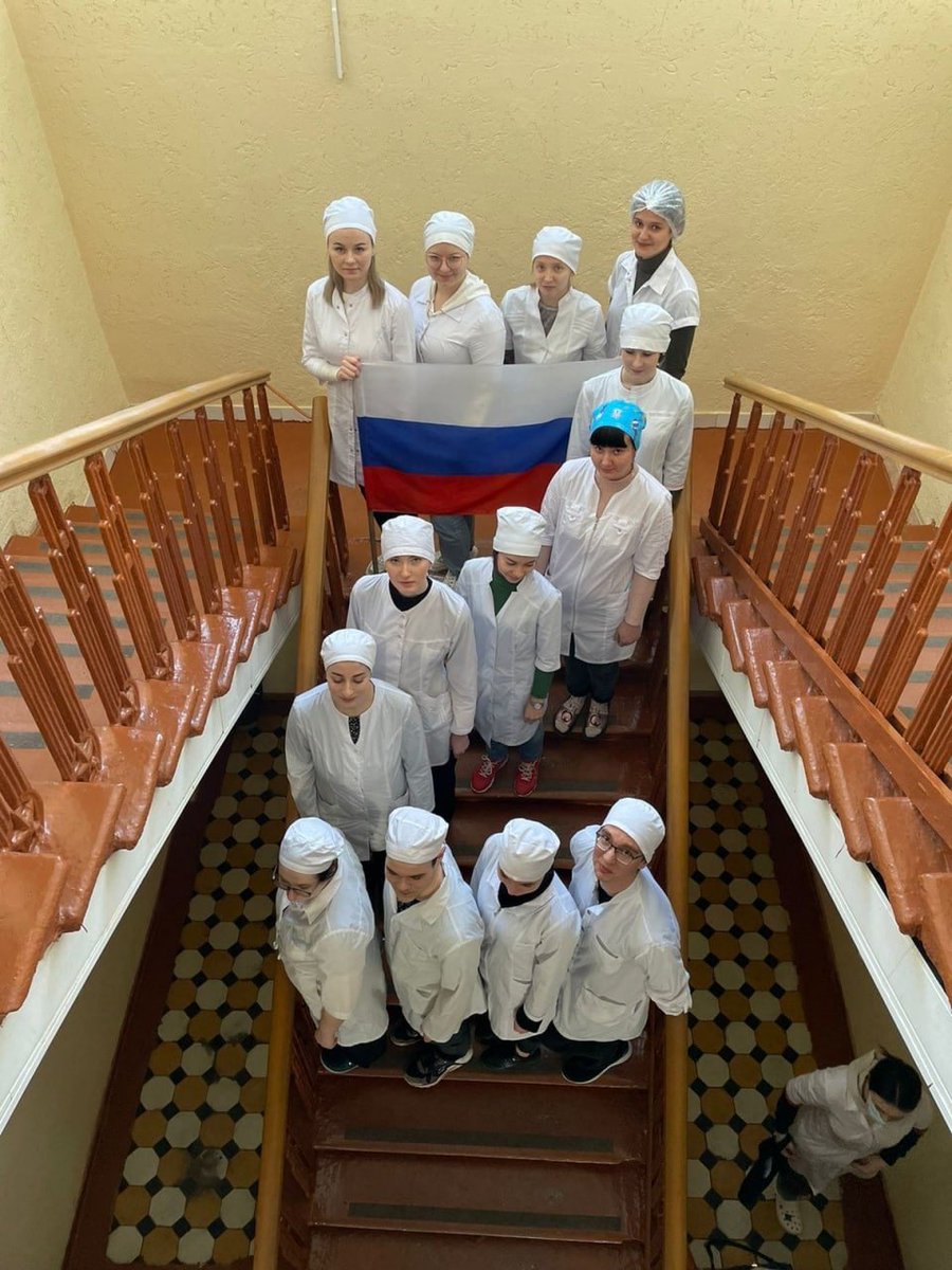 любителька котячих ручок tweet media