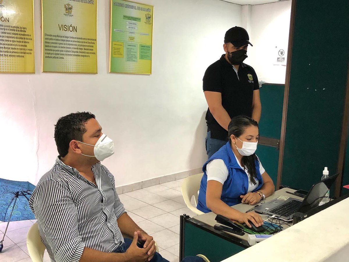 AlcaldiaSahagun's tweet photo. #Víctimas | La oficina Enlace de Víctimas en articulación con @UnidadVictimas, llevaron a cabo la primera jornada de atención y orientación con el fin de agilizar los procesos de esta población y culminen su reparación integral.

👉🏼Más información⬇️
https://t.co/laIi3lk7UU https://t.co/kMiJpikbd1