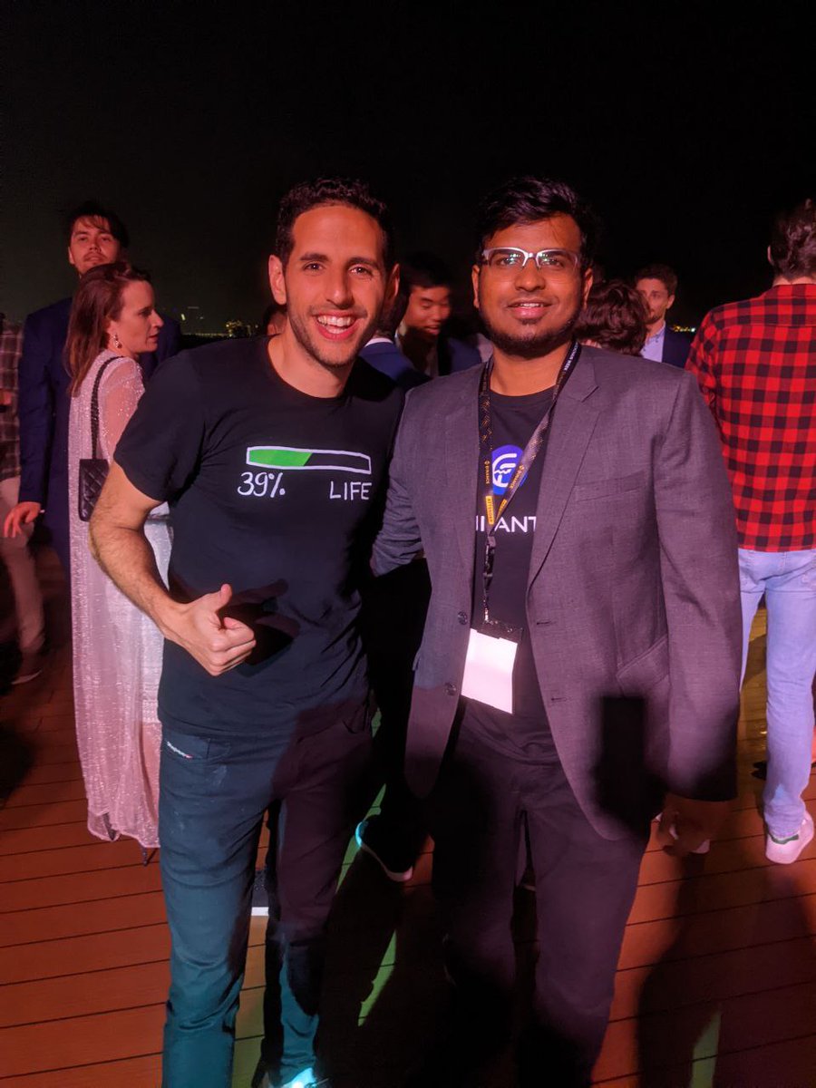 CoinFantasyIo's tweet photo. It's not everyday you run into @nasdaily 🤩

@harish_karthik
#BinanceBlockchainWeek #CoinFantasy #Web3 #Crypto #P2E #Binance https://t.co/JQFQa1TMkg