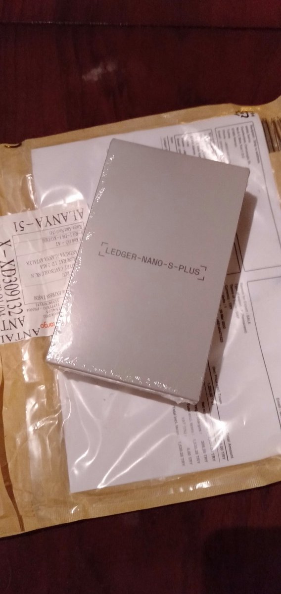 atalayburcu90's tweet photo. Hehehehe @Ledger #nanosplus #genesisedition https://t.co/PDYaHBHZlI