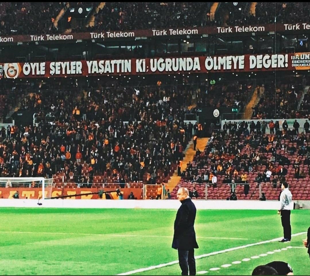 ⭐⭐⭐⭐
#KONSANTRASYON
#BugünGünlerdenGALATASARAY