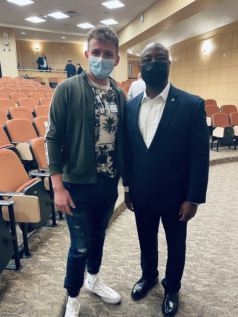 So great to meet <a href="/SenatorTimScott/">Tim Scott</a> today!