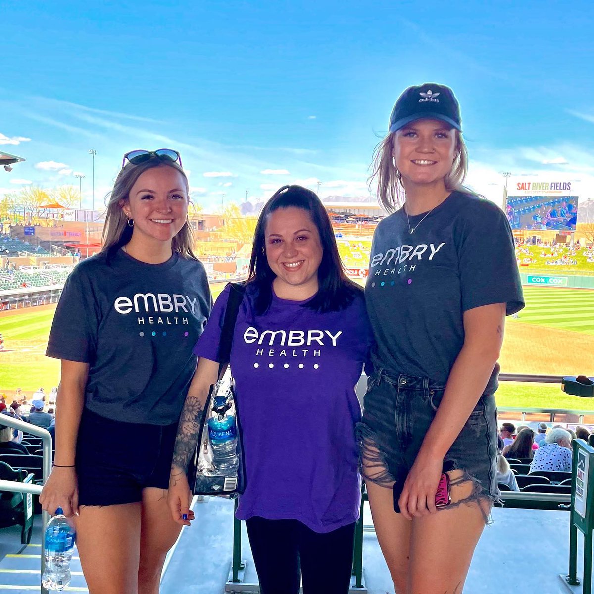 EmbryHealth's tweet photo. #TeamEmbry representing at the @dbacks vs. @padres spring training game this afternoon! #workperks
#embryhealth #dbacks #dbacksspring #padres #arizonadiamondbacks #azdbacks #springtraining #springtraining2022 #arizona #phoenixarizona #baseball #baseballgame https://t.co/WBEwmymFyx
