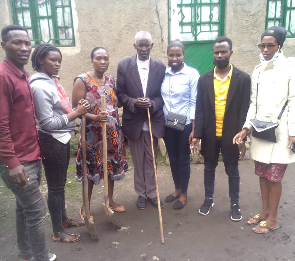 IBUKAYouth's tweet photo. Ubudaheranwa ni inkingi yo kwigira iganisha ku iterambere ry'abarokotse Jenoside yakorewe Abatutsi, ndetse ni isoko tuvomamo imbaraga zo gusigasira amateka yacu.
@GAERGRwanda
#AERGGAERGWeek 
#Kwibuka28 https://t.co/BiaRTNThLS