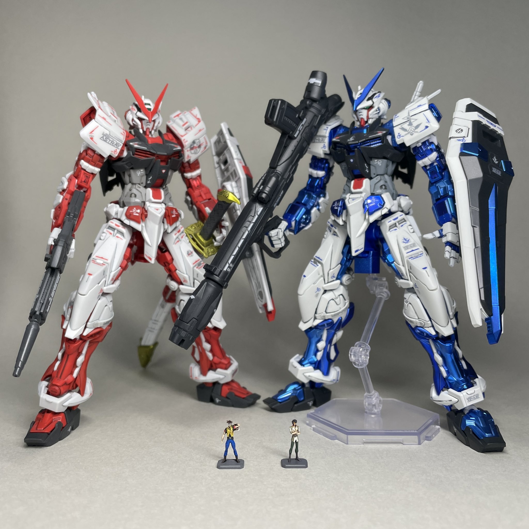 Ak I Gundam Astray Red Blue 1 144 Rgアストレイブルーフレーム と付属の 叢雲劾 Rgアストレイレッドフレーム と付属の ロウ ギュール この並びの方がしっくりきました アストレイレッドフレーム アストレイブルーフレーム ガンダム