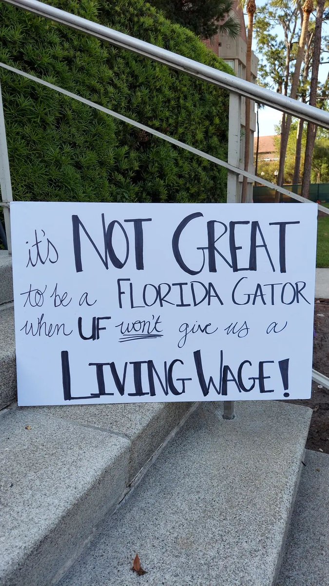 Mandy Elizabeth Moore tweet media