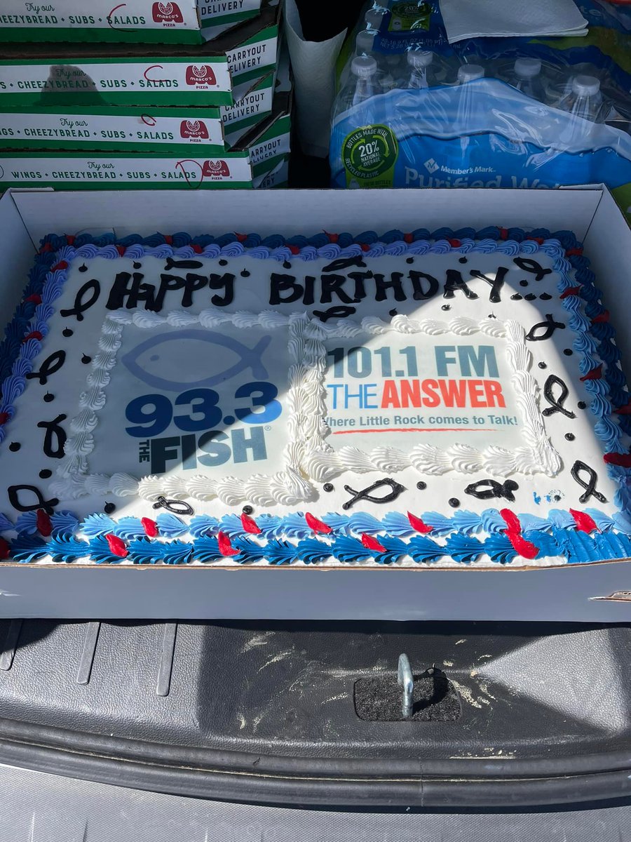 SalemMediaGrp's tweet image. Happy birthday to our Little Rock station, 93.3 The Fish! 🎈
#salemmediagroup #thefish #radio #radiostation #happybirthday