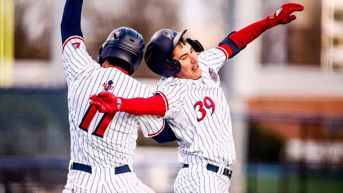 NJTechBaseball's tweet photo. It's Been a (Home Run) #PartyInUnion!

💣 @juliomarcano25 
💣 @pfranzoni15 
💣 @AlbertChoi4 (GRAND SLAM)

Highlanders Lead 9-2 After 7.

📸: @mattkippmedia https://t.co/AdJZ6JWuiJ